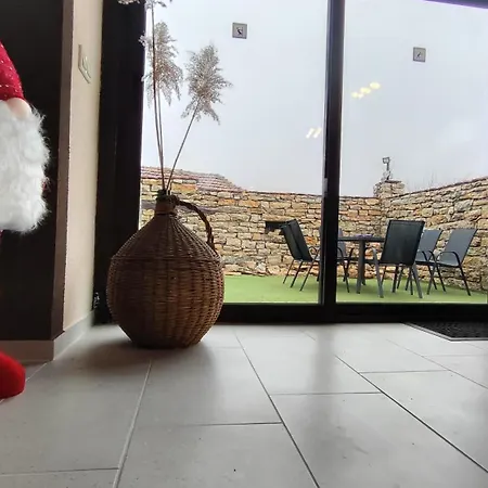 вивиан - модерна за гости *