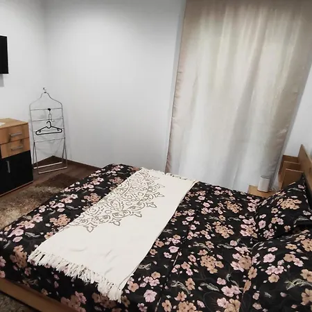 вивиан - модерна за гости Villa *