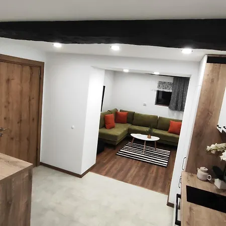 빌라 вивиан - модерна за гости *