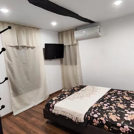 вивиан - модерна за гости *