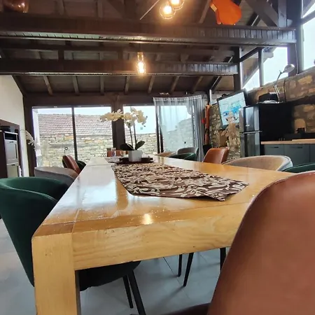 빌라 вивиан - модерна за гости Reselets