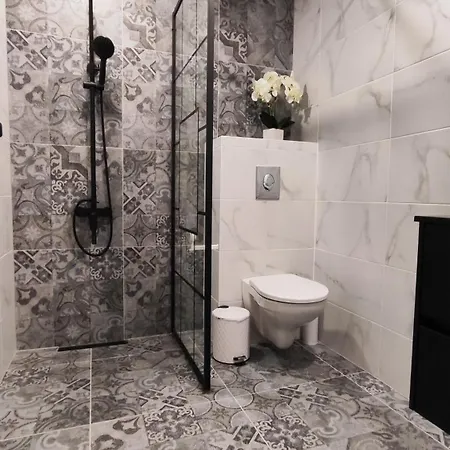 вивиан - модерна за гости Reselets