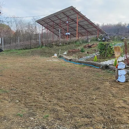 вивиан - модерна за гости Villa Reselets