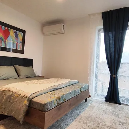 Villa вивиан - модерна за гости Reselets