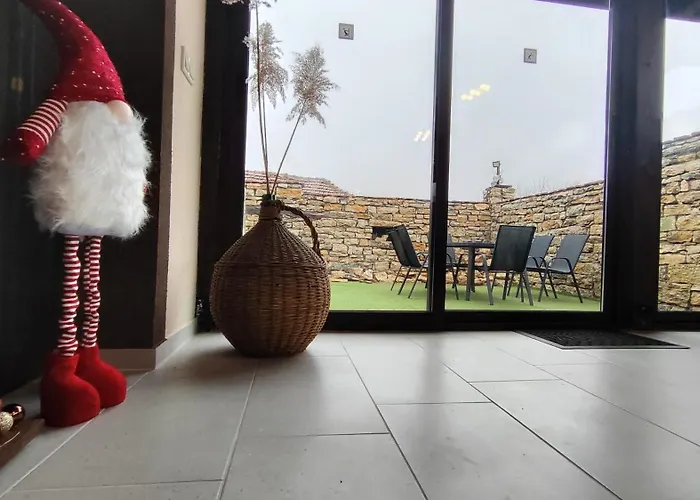 вивиан - модерна за гости Reselets