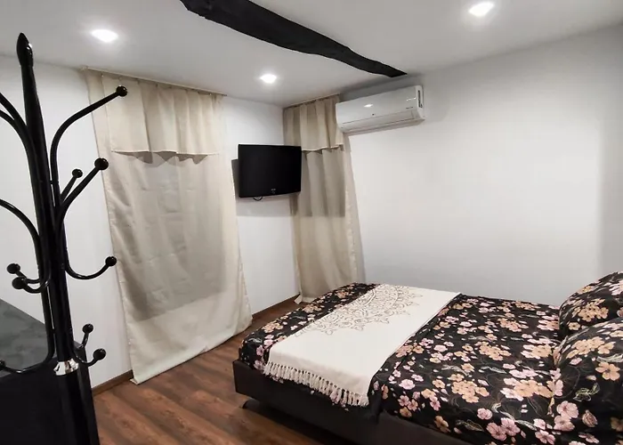 вивиан - модерна за гости *