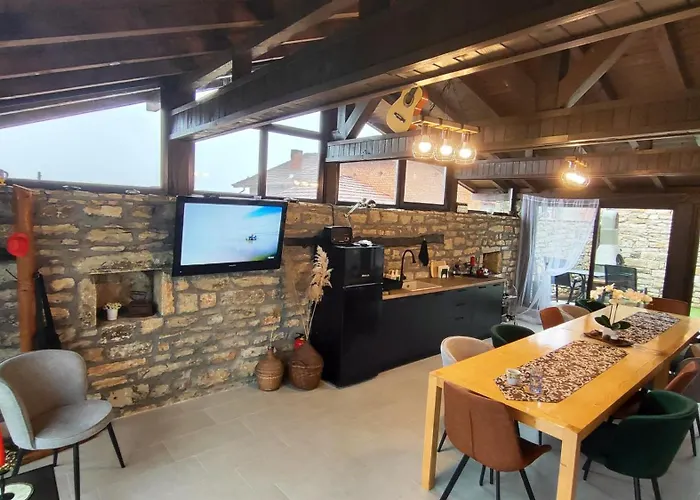 вивиан - модерна за гости *