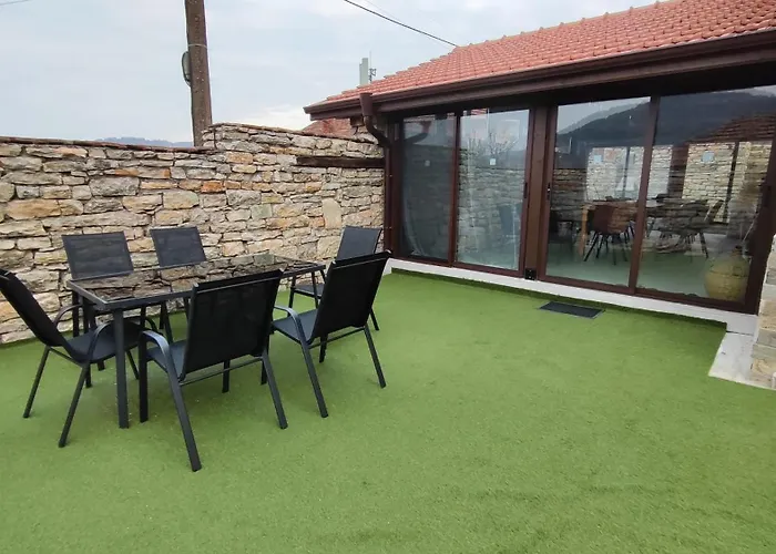 вивиан - модерна за гости ヴィラ *