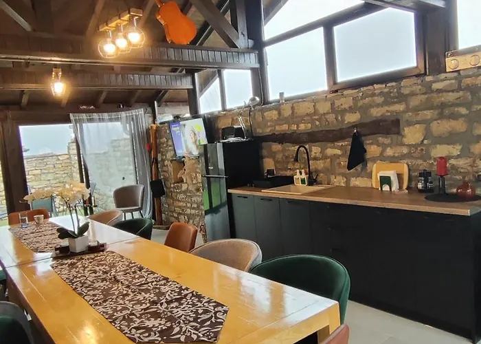 ヴィラ вивиан - модерна за гости Reselets