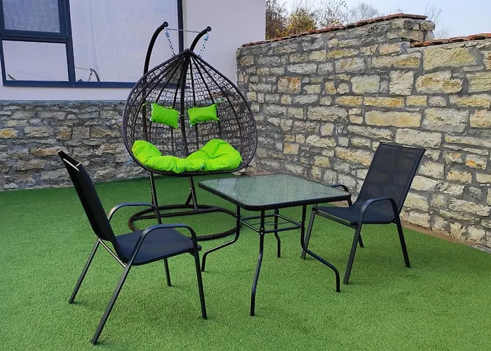 вивиан - модерна за гости Reselets