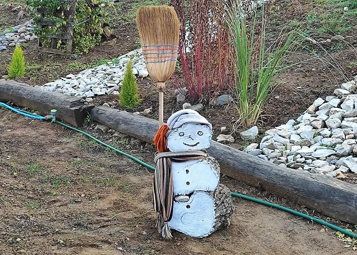 вивиан - модерна за гости *