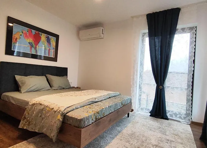 ヴィラ вивиан - модерна за гости Reselets